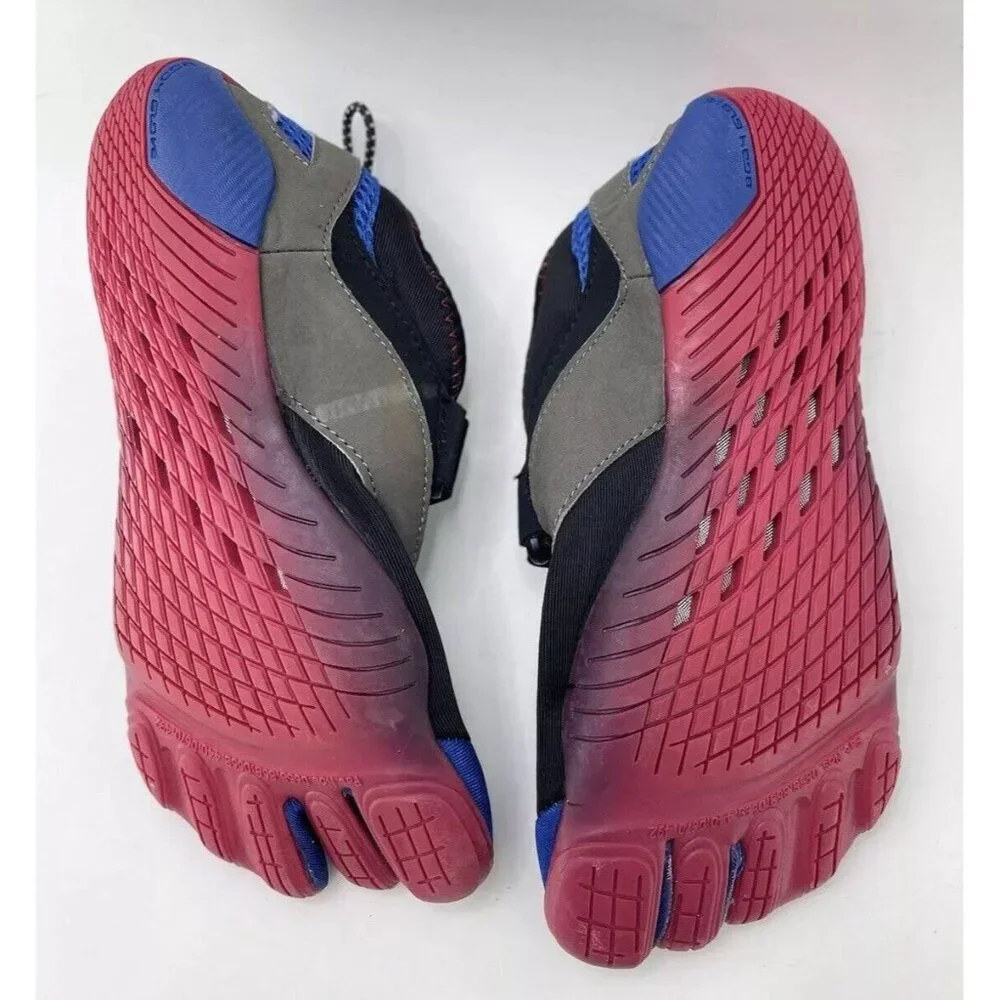 Body Glove 3T Barefoot Cinch Red Blue Black‎ Water Sport Shoes Boys 4